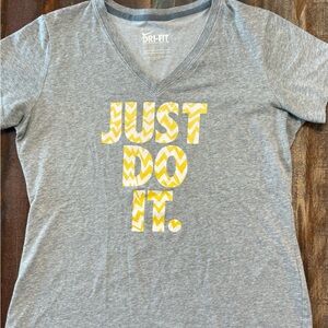 Nike Dri-Fit Tee EUC